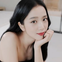 Kim Jisoo ( Chị )