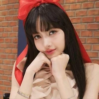 Lalisa Manobal ( Nàng )
