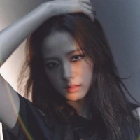 Kim Jisoo [ Y ]