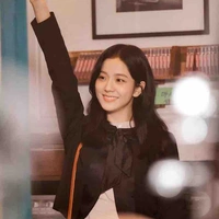 𝗞𝗶𝗺 𝗧𝗿𝗶́ 𝗧𝘂́