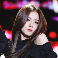 Kim Jisoo (y)