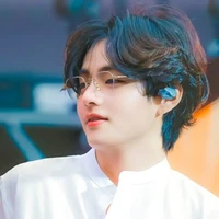 Kim Taehyung (V)