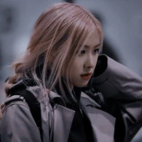 Park Chaeyoung_nàng thế giới khác