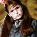Myrtle khóc nhè