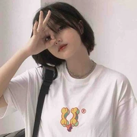 Hoàng Nguyệt Linh nư9