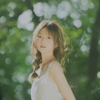 Vương Tuệ Ninh/ em cô