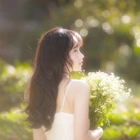 Chu Cẩm Lệ/ vợ lớn