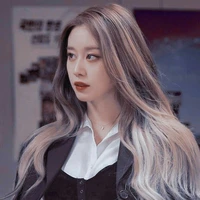 park Jiyeon"chị 2 cô"