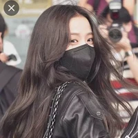 Kim Jisoo -(Y)
