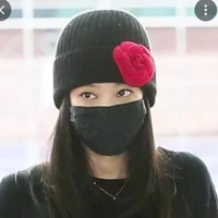 Kim Jennie -(chị)
