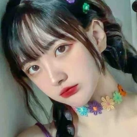 Hoàng Ái Mĩ Nhi(lúc nhỏ)
