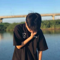 Trâm Phương Phúc_Gray