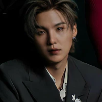 Min Yoongi (Bạn Taehyung)