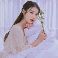 IU