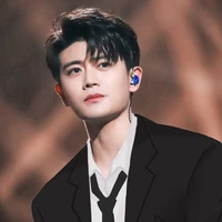 Nhậm Gia Luân/Allen