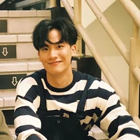 pé iu cụa Tay Tawan