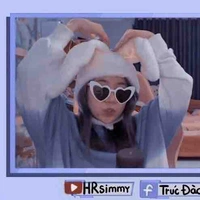 Con ả umê simmy