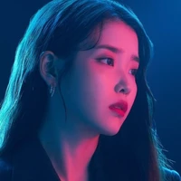 IU