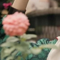 tác giả Si mê ô tô pê