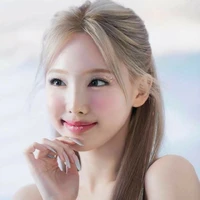 Im Nayeon