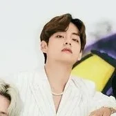 Kim Taehyung (김태형 )