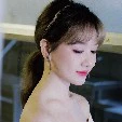 Hari ( mẹ anh )