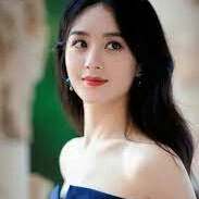 Triệu Lệ Dĩnh (mẹ cậu)