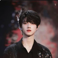 Chu Chí Hâm ( Hắn )