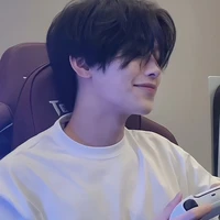 Aru_Vệ sĩ Lãnh Gia