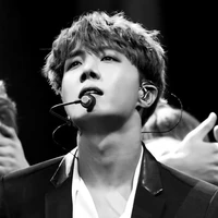 Jung Hoseok《H》