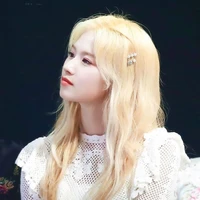 Minatozaki Sana (nàng)