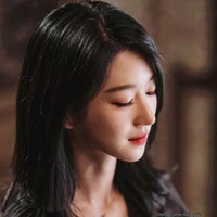 Bà Kim _ mẹ cô