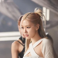 Park Rosé-quý tộc nước ngoài