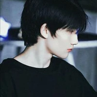 Dư Vũ Hàm (anh)