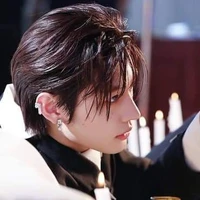 Park Sunghoon (Em)