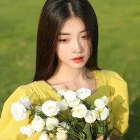 Hạ Kiều Yến [ em họ cô ]