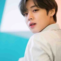 Park Ji -Hoon ( appa nàng)