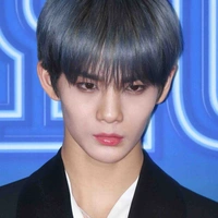 Jin Young (hắn)