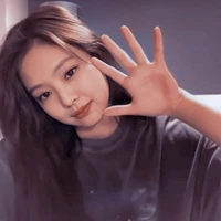 Jennie ( Chị Rosé)
