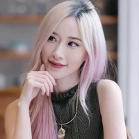 Lạc Minh Xuân - mẹ Băng