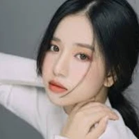Tiêu Nguyệt Tịnh - mẹ Nguyệt
