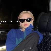 Vợ ả Rosé =))))