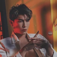 Mew Suppasit Jongcheveevat