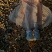 Quần chúng + Quan lại