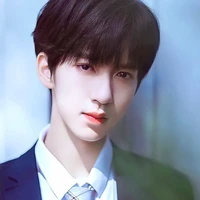 Hạ Tuấn Lâm_Cậu