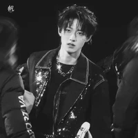 Chu Chí Hâm_ Hắn