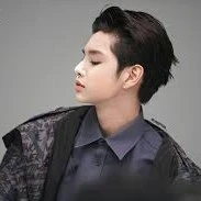 Lalisa Manobal(Lisa-cậu)