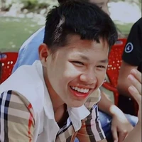 Thoại(cậu chủ của nguyễn Gia)