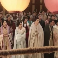 Người xung quanh