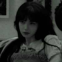 Lalisa Manobal [ Cô ]